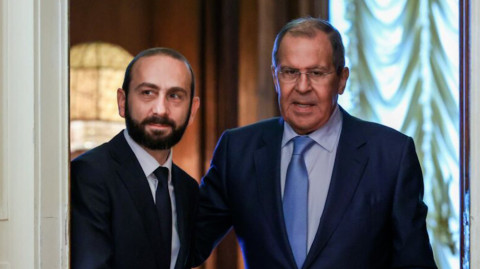 ՈՒՂԻՂ. Միրզոյանն ու Լավրովը բանակցություններից հետո ասուլիս են տալիս