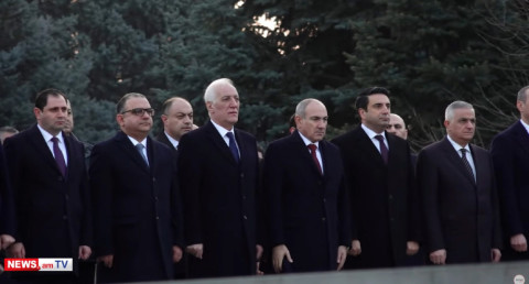 Փաշինյանն ու քաղաքական վերնախավը ուժեղացված ծառայությունով «Եռաբլուր» էին եկել