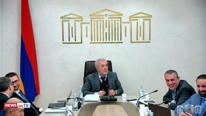 Ուզում ե՞ք Թորոսյանի նկարն խաչմերուկում խփեք՝ «Մեր Արսենը», որ երթևեկության կանոնները հիշեն.Քոչարյան