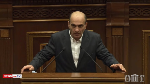 Ավտոներկրման բիզնեսը Հայաստանից փախչում է. Ավետիսյան