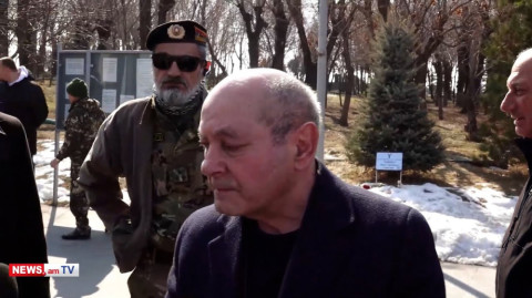Փաշինյանն աղանդավոր է, ուզում է հայերին խառնել թուրքերի հետ. Բազեյան