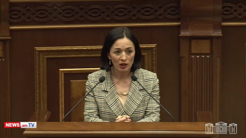 Դպրոցներում քաղաքականությա՞մբ են զբաղվում. նախարարը պատահական այցեր կունենա