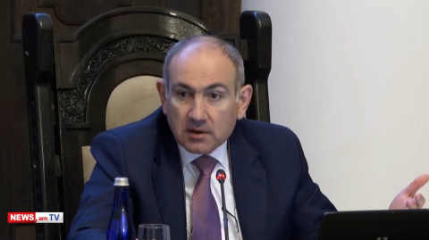 Մարդկանց մենակ հետաքրքիր է՝ վարչապետն ինչ ժամ է կապել, քանի ադամանդ կա մեջը. Փաշինյան