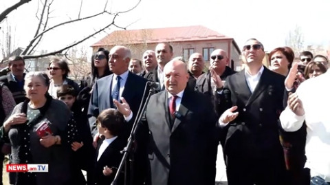 Վարդան Ղուկասյանը «Հայր Մեր»-ով սկսեց քարոզարշավը