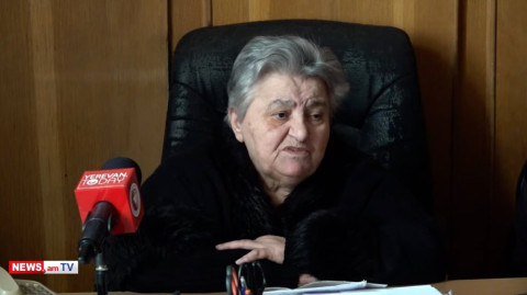 Զոհվածի մայրն այս շենքում 10 օր է՝ առանց հոսանքի է ապրում, ուզում են մեզ վտարել. Մարգարիտա Խաչատրյան