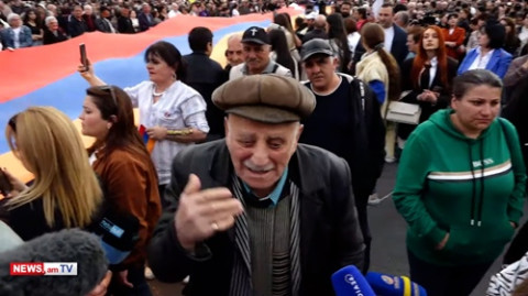 Ես նրան հավատացի որպես մարդ, բայց նա մարդ չի. նրան պիտի վռնդենք. արցախցի տարեցը՝ Փաշինյանի մասին