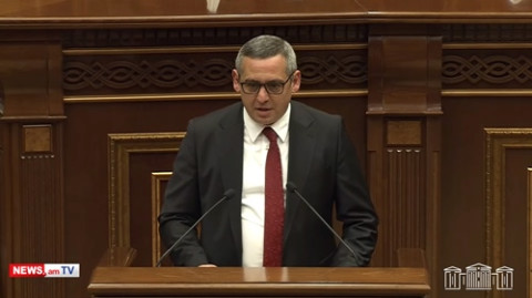 ՔՊ-ական նոր պատգամավոր Արտյոմ Մեհրաբյանը երդվեց