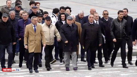 Ես Նաստրադամուսը չեմ. Վարդան Ղուկասյանը թիմակիցների հետ ժամանեց Գյումրու քաղաքապետարան
