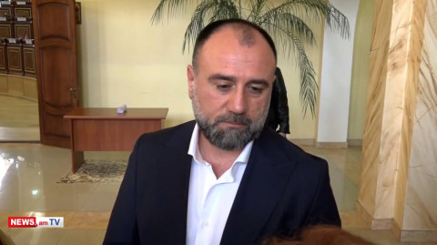 Վահագն Ալեքսանյանը թող կարճ «յուբկեքին» հետևի, որ մեր աղջիկներն ապահով ման գան Գյումրիում. Մխիթարյան