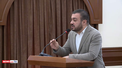 Փողոցում չես, քեզ մարդավարի պահի, լուռ մնա՛. Մանուկ Սուքիասյանը՝ Անի Խաչատրյանին