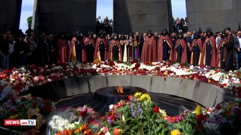 Գարեգին Բ–ն հոգեւորական դասի հետ այցելեց Ծիծեռնակաբերդ. աղոթք կատարվեց զոհերի հիշատակին