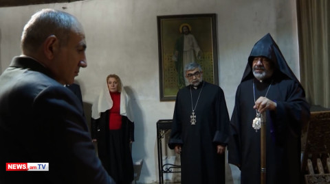 Աղոթում ենք, որ մեր երկիրը դեպի ԵՄ իր քայլերն անի. Փաշինյանն այցելել է Տալլինի հայկական եկեղեցի