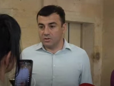 ՈւՂԻՂ. Նոր Նորքի թաղապետը սպառնացել եւ հայհոյել է Արթուր Չախոյանին եւ ավագանու անդամին
