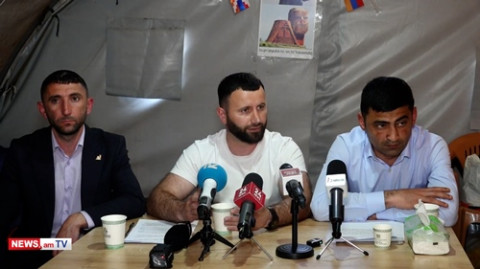 Ազատության հրապարակում տեղադրված վրանը արցախցիները կհանեն. ինչպես են շարունակելու պայքարը