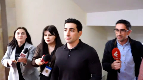«Հիմարի մեկն է». Լեւոն Քոչարյանը՝ Ալեն Սիմոնյանի հայտարարության մասին