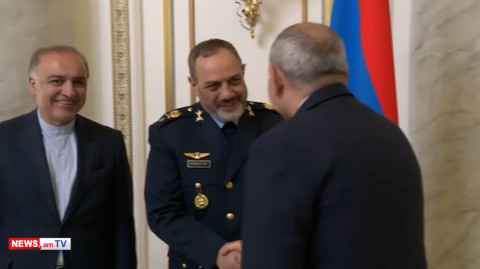 Նիկոլ Փաշինյանն ընդունել է գեներալ Ազիզ Նասիրզադեին