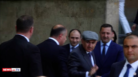 Փաշինյանը ժամանեց ԵՊՀ. նա լրագրողների հարցերին չպատասխանեց