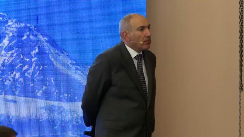 Մենք հայրենիքի մի մաս կորցրել ենք,բայց ձեռք ենք բերել պետություն.Փաշինյանը՝ ուսանողի հարցից վրդովեց