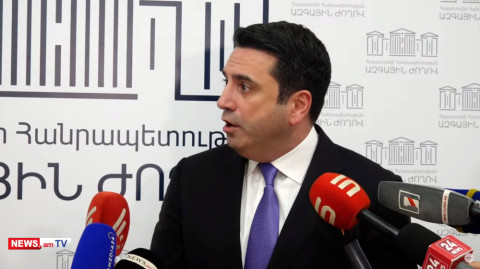 Բոլոր եկեղեցականները ծառաներ են. Ալեն Սիմոնյան