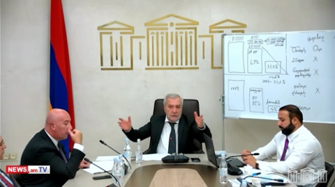 Հանե՛ք նախագիծը. Քոչարյանը կոշտ քննադատեց գումարով բանակից ազատվելու նախագիծը