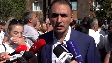 Պատրաստ եմ սուրը ձեռքիս զոհվել Սուրբ Էջմիածի շեմի առաջ. Չալաբյան