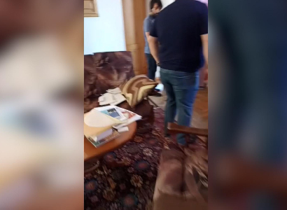 Միքայել Սրբազանի նոթբուքն են տարել, քրքրել են թղթերը, նշխարն էլ փշրել են խոզի պես. սարկավագ