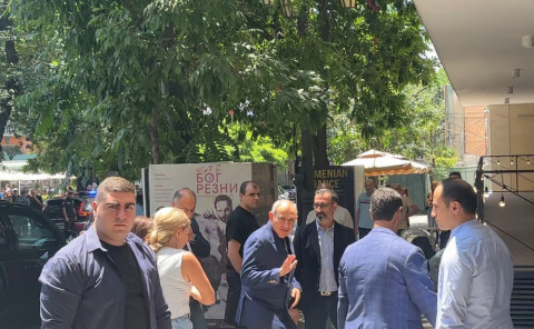 Հոգեւորականներին կալանավորելով ի՞նչ խնդիր եք փորձում լուծել. հարց Փաշինյանին