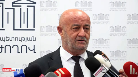 Միքայել Սրբազանը պարտավոր է իր դիրքորոշումը փոխել. նա անառարկելի հեղինակություն ունի. Աղազարյան