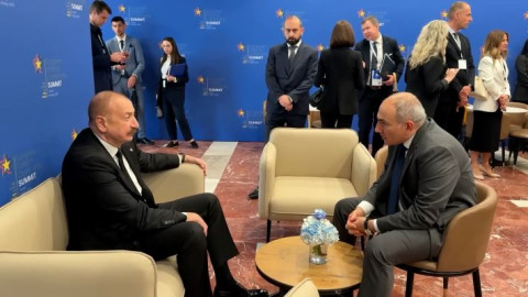 Փաշինյան–Ալիեւ հանդիպում Աբու Դաբիում Արեւմուտքի միջնորդությամբ