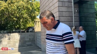 Բառ չունեմ խոսելու. Սոնա Մնացականյանին վրաերթի ենթարկած վարորդը լրագրողների հարցերին չպատասխանեց