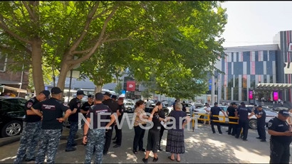 Եկեղեցու մոտից մինչեւ Կենտրոնի դատարանի բակ ուժեղացված հսկողություն է Բագրատ Սրբազանի դատից առաջ