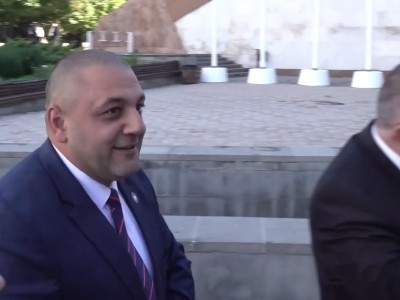 Շատ բան է արել, ամեն մեկի ասածին պետք չի արձագանքել. Սարուխանյանը՝ Վարդան Ղուկասյանին