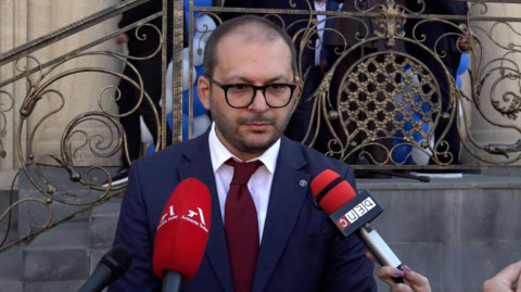 Հույս ունենք՝ սեւ ու սպիտակի բաժանումը վերանալու է. «Մեր ձեւով» շարժման անդամ
