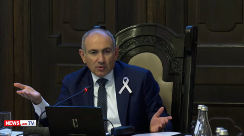 Քաղաքացուն ներվայնացնում է. հա 1, 2,3 անգամ ասեցինք, հո ամեն անգամ չենք ասի՝ ոնց ծանուցեք. Փաշինյան