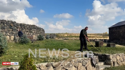 Փաշինյանի այցից առաջ Օհանավանի փողոցներն ու եկեղեցու բակը մաքրում են