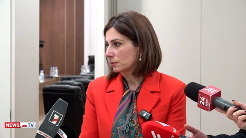 Իմ ամուսնու՝ ավետարանչական լինելն ի՞նչ կապ ունի. Ավանեսյանը՝ կեղծ պատարագին մասնակցելու մասին