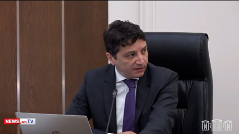 Ադրբեջանին դուր գալու համար հայտարարեցի՞ք, որ ՊՆ բյուջեն կրճատվում է. Մանուկյանը՝ Հովհաննիսյանին