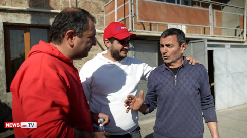 «Թուրքի ոտքը պիտի կտրենք, 8 թոռ ունեմ, չեմ ուզում՝ տանեմ դուրս». Էջմիածնեցին՝ Սեւակ Խաչատրյանին