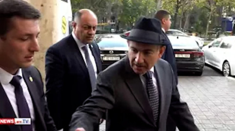 Փաշինյանը Ալիևին գերադասեց այլ ֆորմատով պատասխանել