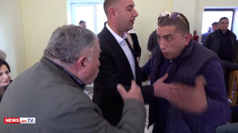«Ես պլան չեմ քաշում, ա'յ ծախված շուն». լարված իրավիճակ Քարաբերդում