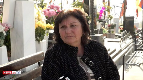 «Տխուր եմ, որ ինձ մամա ասող չկա, տղուս կորցրի, տուն տեղ կորցրի, ամեն ինչ կորցրի». արցախցի կին