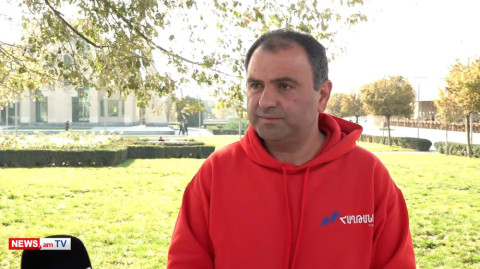 Մենք իսկական պատարագի ենք մասնակցում, ոչ թե ֆեյք. Սեւակ Խաչատրյանը թիմակիցների հետ Մայր Աթոռում է