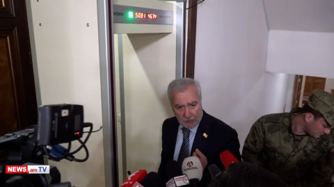 Հարթվեց արդյոք Անդրանիկ Քոչարյանի եւ Նիկոլ Փաշինյանի միջեւ լարվածությունը