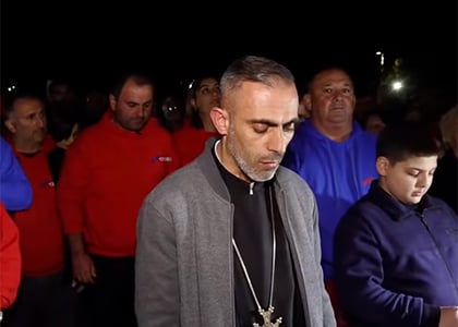«Հաղթանակ» դաշինքը երթն ավարտեց Մայր Աթոռի բակում աղոթքով