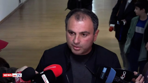 ՔՊ–ի ֆեյք հանրահավաքը ֆեյք պատարագի ավելի վատ բեմադրությունն էր. Սեւակ Խաչատրյան