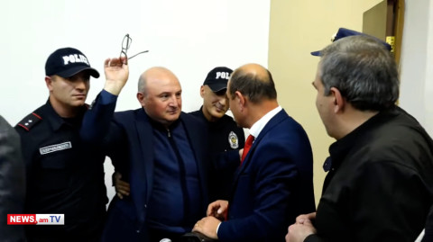Ես կաշառքից էնքան հեռու եմ, եթե մեկն ինձ մեղադրում է, իր մորն ու քրոջը բան է  ասում. Վարդան Ղուկասյան
