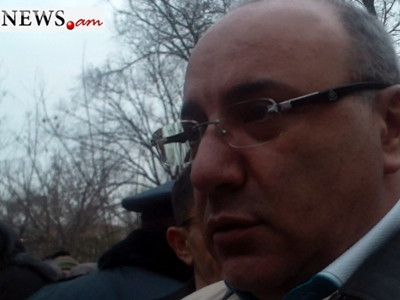 Երիտասարդ, ինչի՞ ազդեցության տակ եք. Արսենյանը՝ իրեն հակաճառող ակտիվիստին