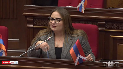 «Իմ մոտ տպավորություն է՝ աղանդի հավաքի եմ, գաղտնի կետ կա՞, որ Փաշինյանին օրը 4 անգամ պետք է ծափ տաք»