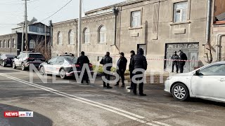 Գյումրիում 37–ամյա որդին սպшնել է հորն ու մորը. կադրեր՝ դեպքի վայրից