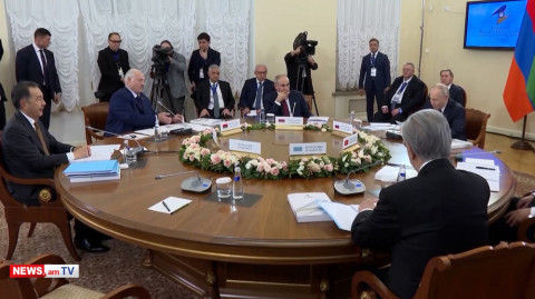 Փաշինյանը՝ Պուտինի ու Լուկաշենկոյի մեջտեղում. կադրեր ԵՏՄ բարձրագույն խորհրդի նեղ կազմով նիստից